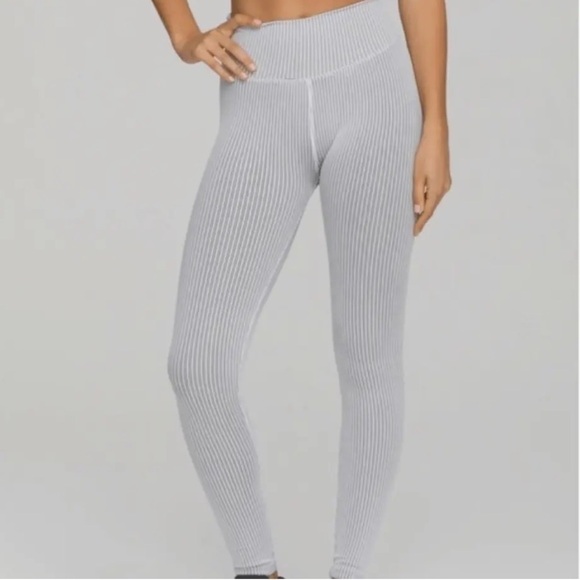 NWT Good American Seamless Core Power Leggings Color White Size Large/X-Large - Picture 3 of 15